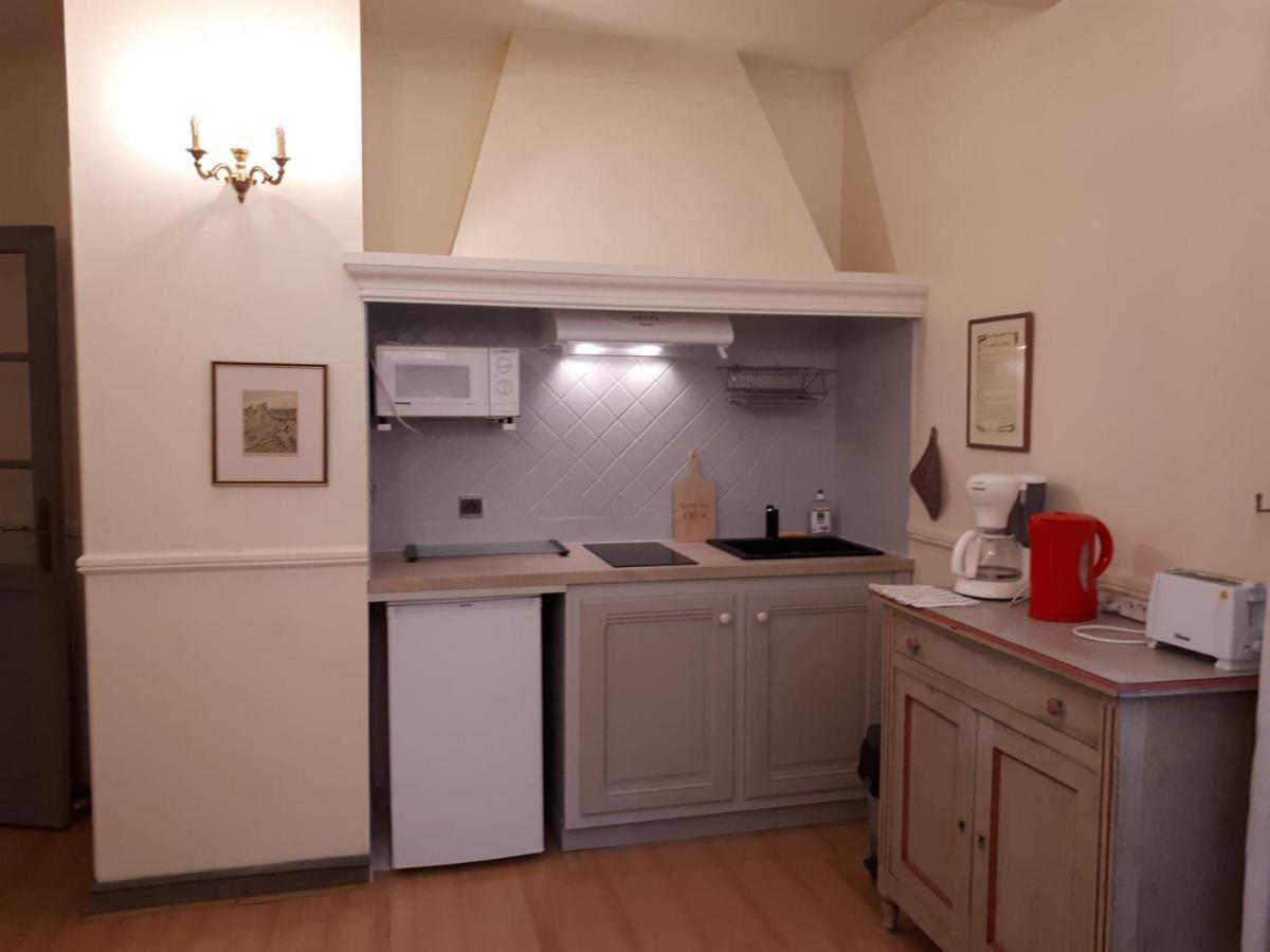 Appartement 7 Chateau Des Gipieres Монбрен-ле-Бен Экстерьер фото