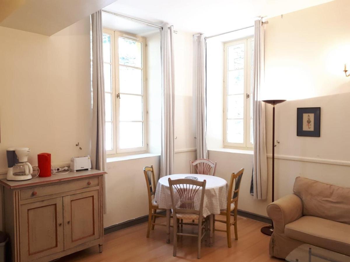 Appartement 7 Chateau Des Gipieres Монбрен-ле-Бен Экстерьер фото